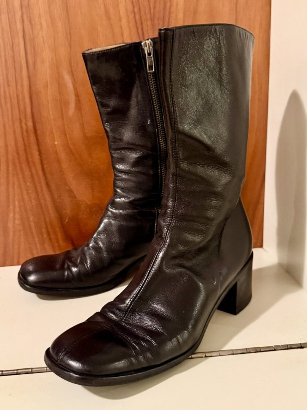 Vintage Varda Boots. Black, square-toe, size 8.5, calf high. Great condition.